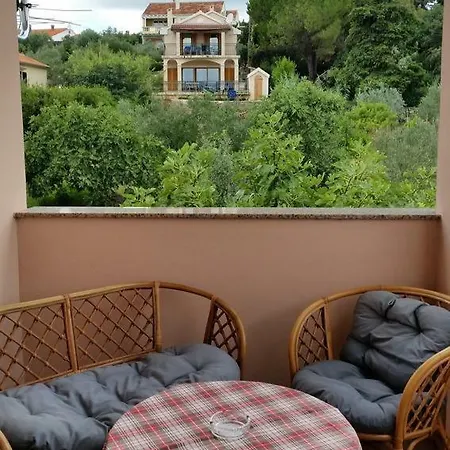 Guest house By The Sea Preko 14451 Sestrunj